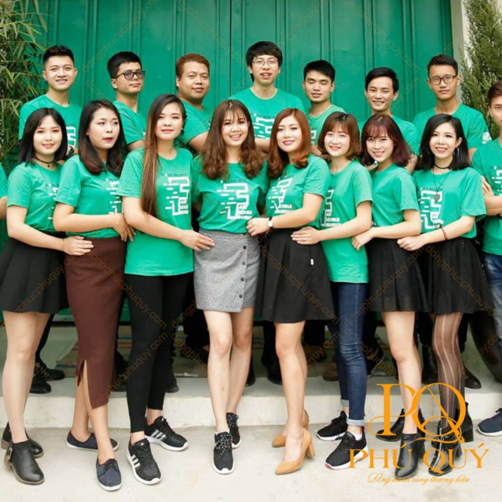 Áo thun quảng cáo in chữ Slogan 