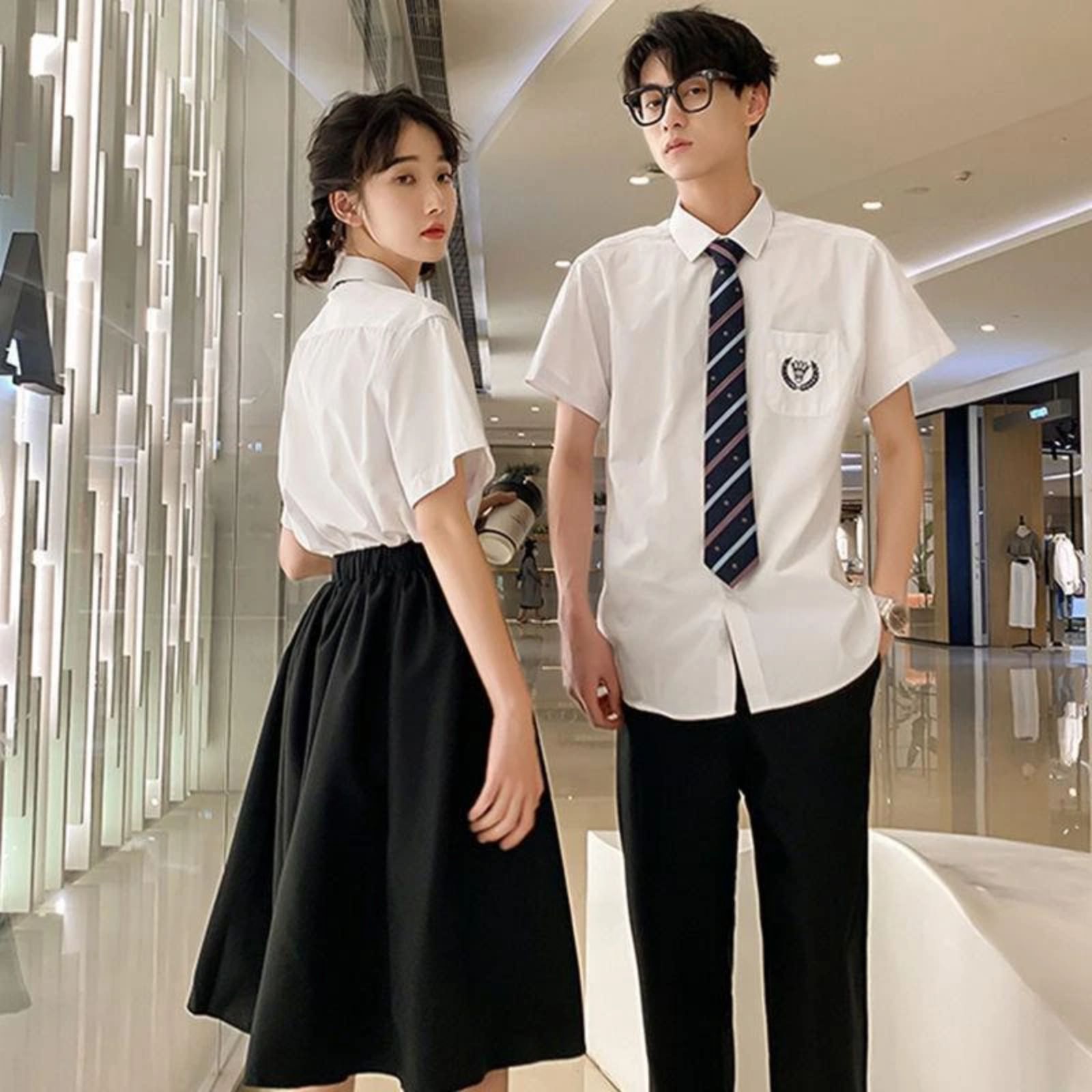 Đồng phục học sinh cấp 2 phối trắng đen cơ bản