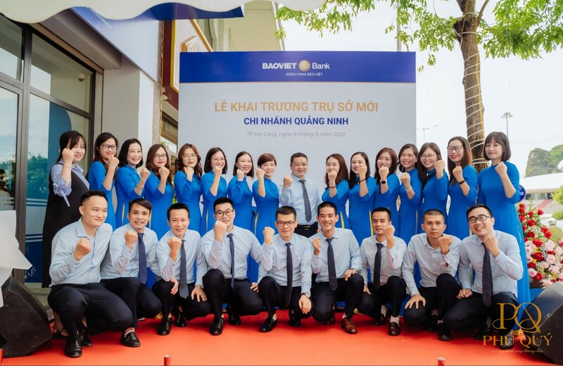 dong-phuc-nhan-vien-ngan-hang-10