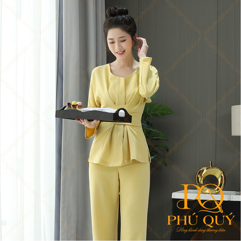 Đồng phục spa màu vàng nhạt