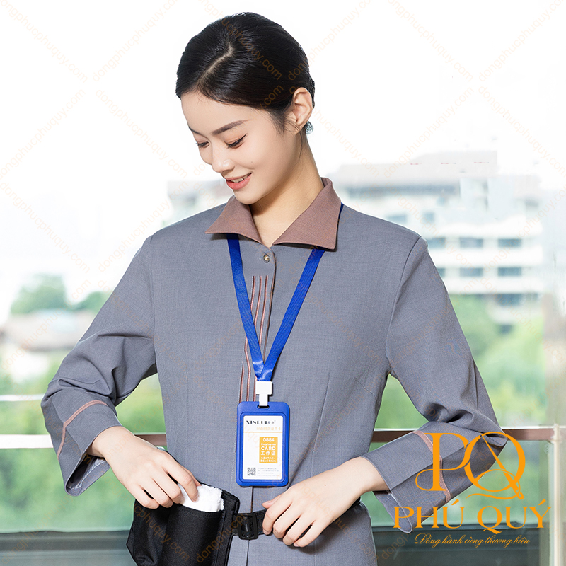 Thiết kế đồng tạp vụ buồng phòng cổ bẻ