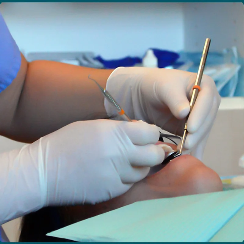 gang-tay-latex-examination-gloves-h3