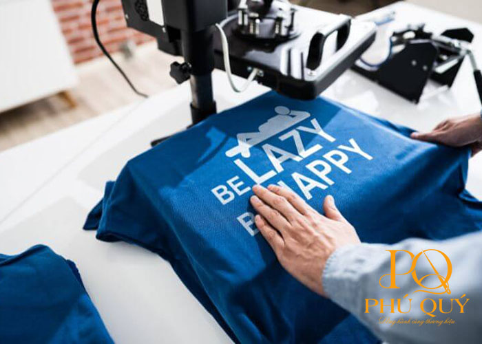 in-ao-thun-dong-phuc-theo-yeu-cau-tai-dong-phuc-phu-quy