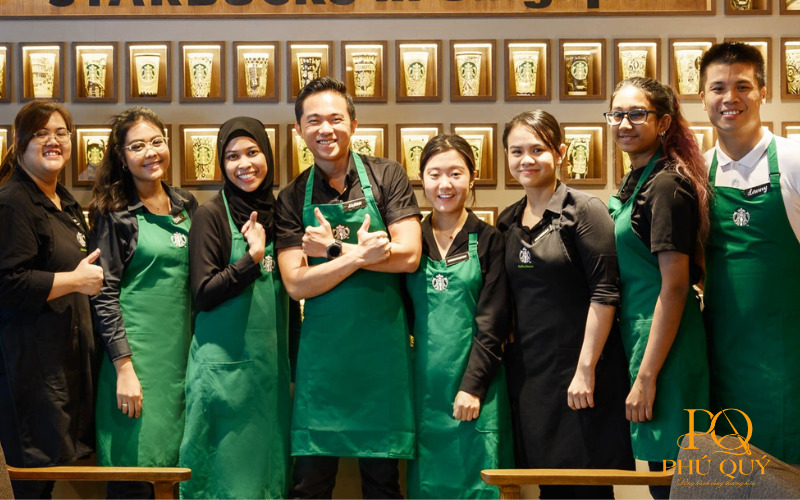 Tap-de-gop-phan-tao-nen-hinh-anh-chuyen-nghiep-cho-Starbucks