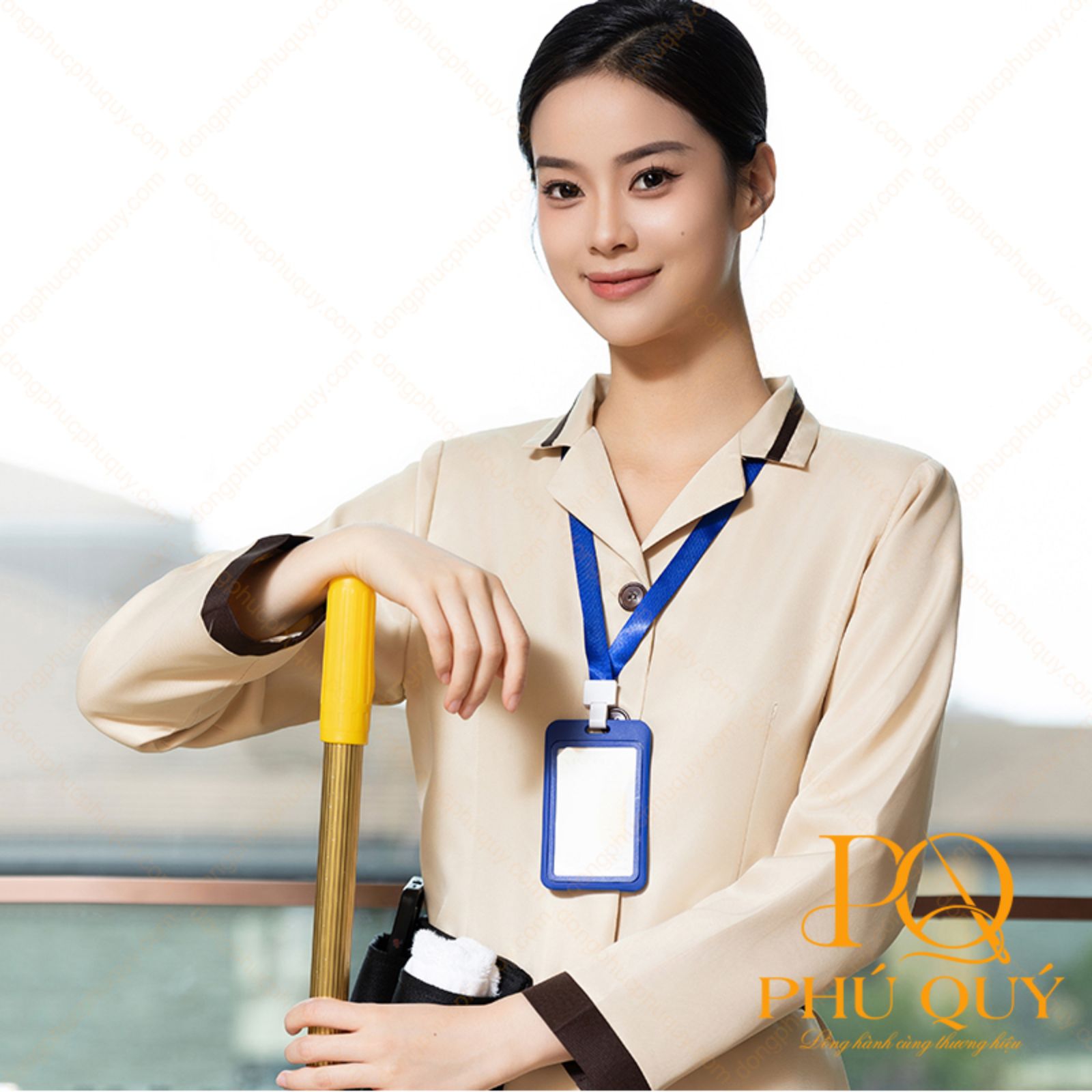 Mẫu đồng phục khách sạn buồng phòng cổ ve lịch sự