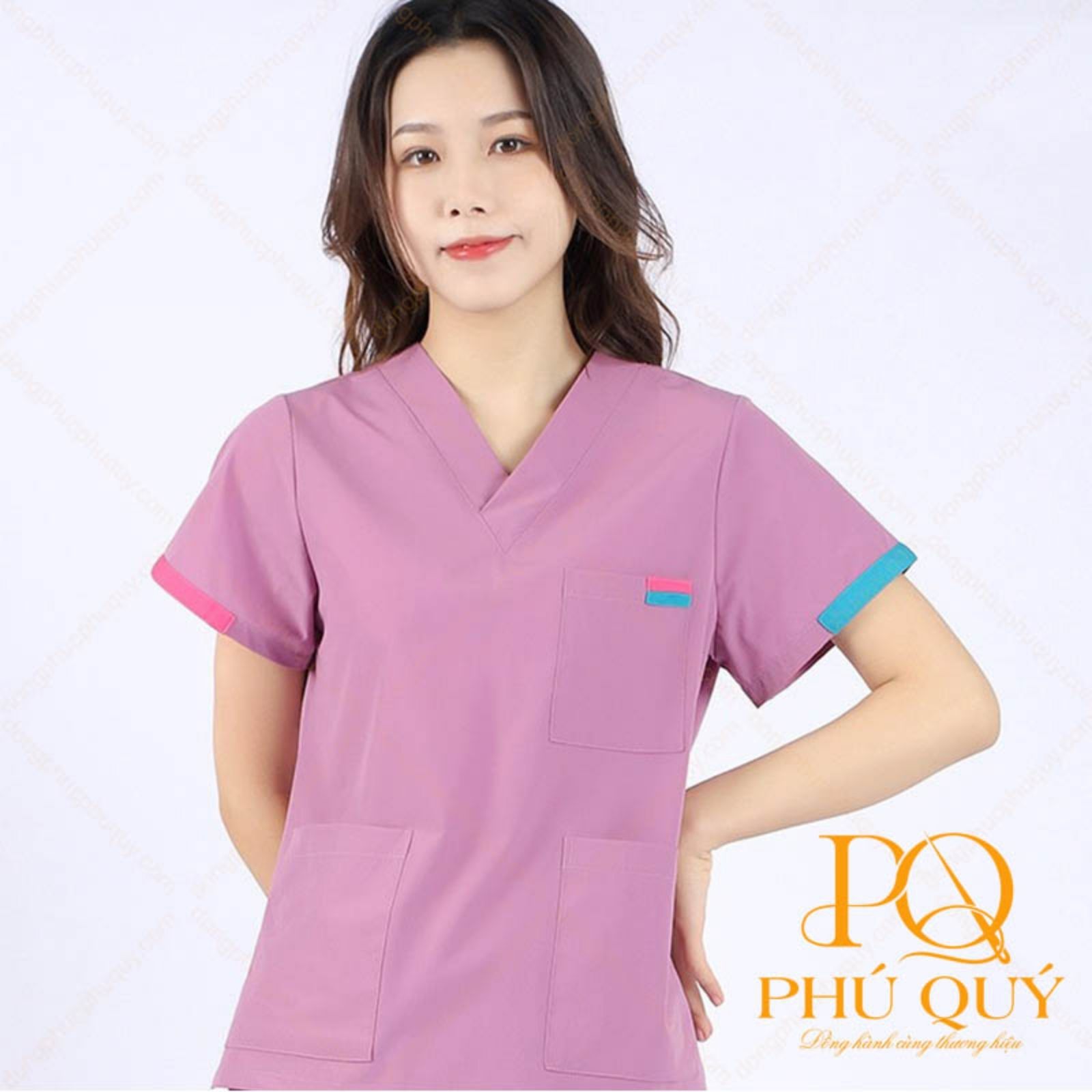 Đồng phục y tá màu hồng