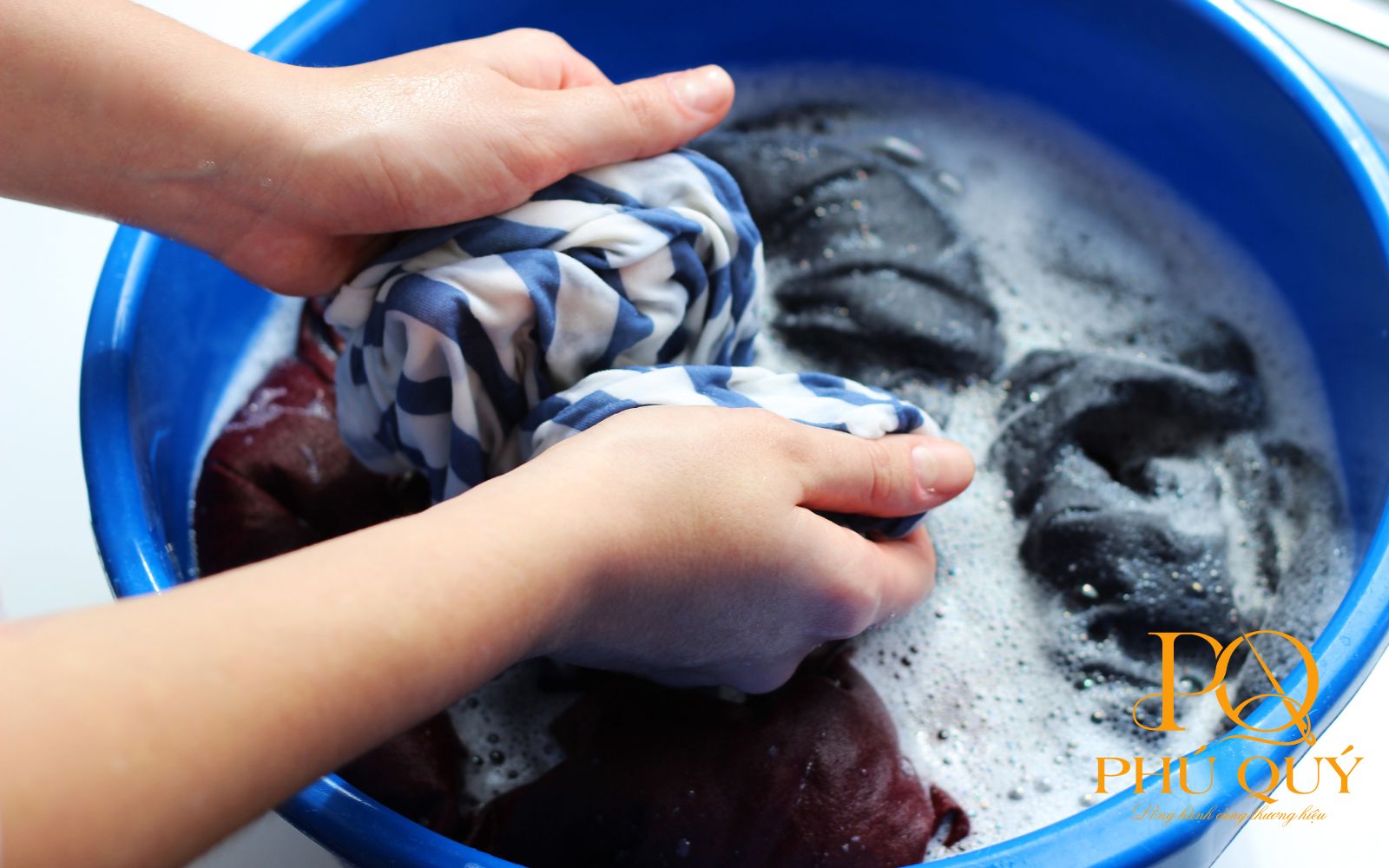 giặt đúng để bảo quản áo bảo hộ công nhân như mới