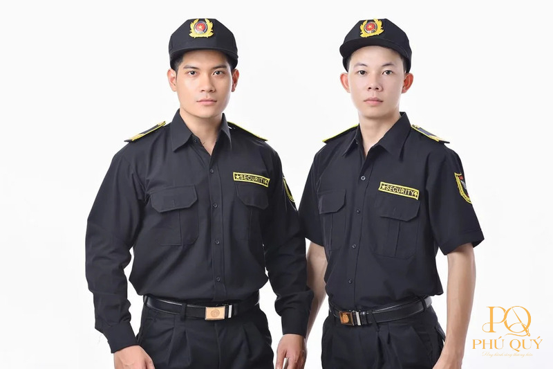 quần áo bảo vệ màu đen