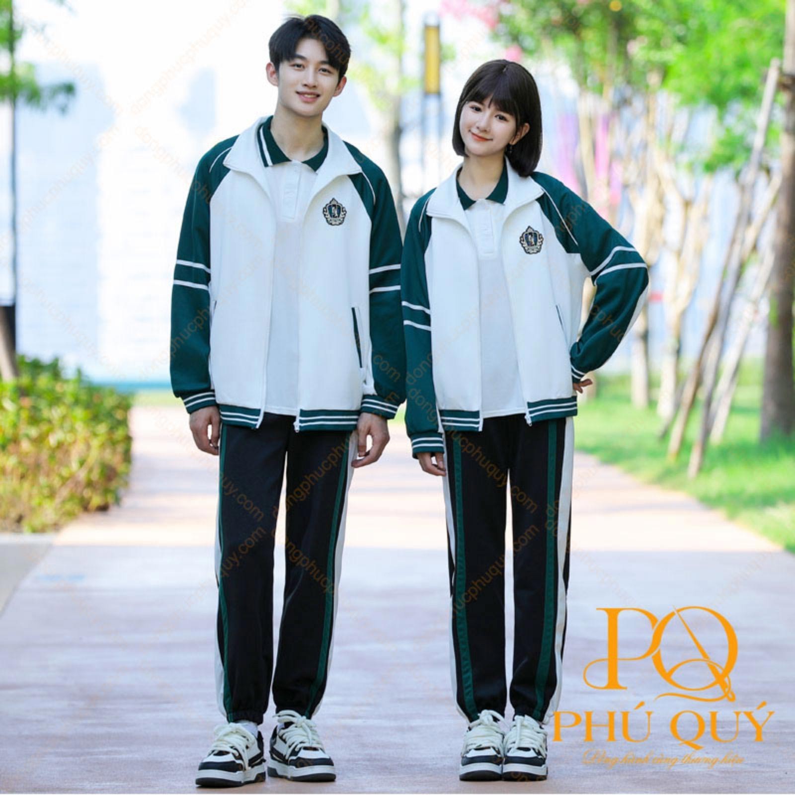 Mẫu quần áo đồng phục thể dục cấp 3 kèm áo khoác thời thượng