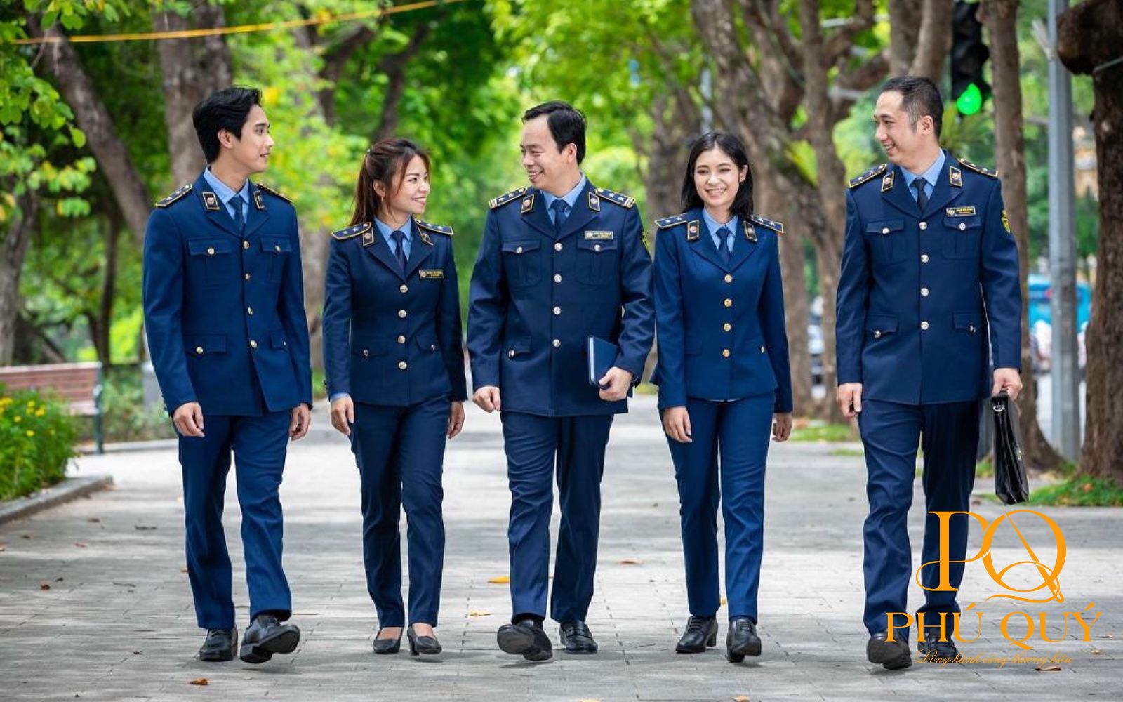 Bộ đồng phục Quản lý thị trường mới chỉn chu