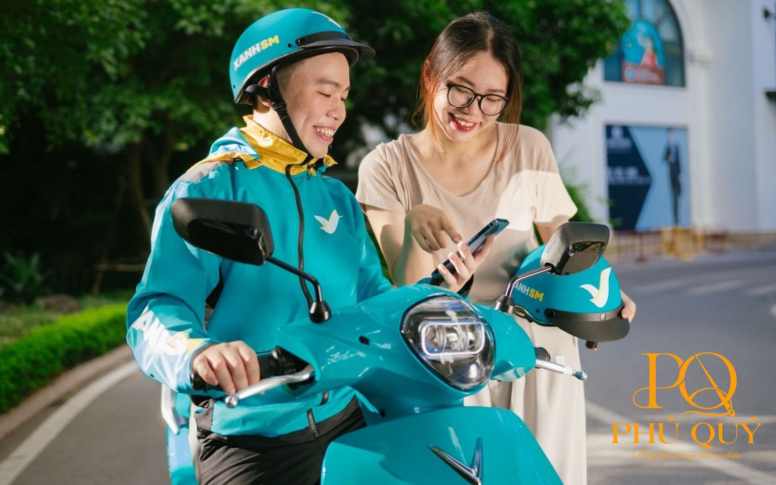 Mẫu đồng phục tài xế công nghệ chở khách Xanh SM Mẫu đồng phục tài xế công nghệ chở khách Xanh SM