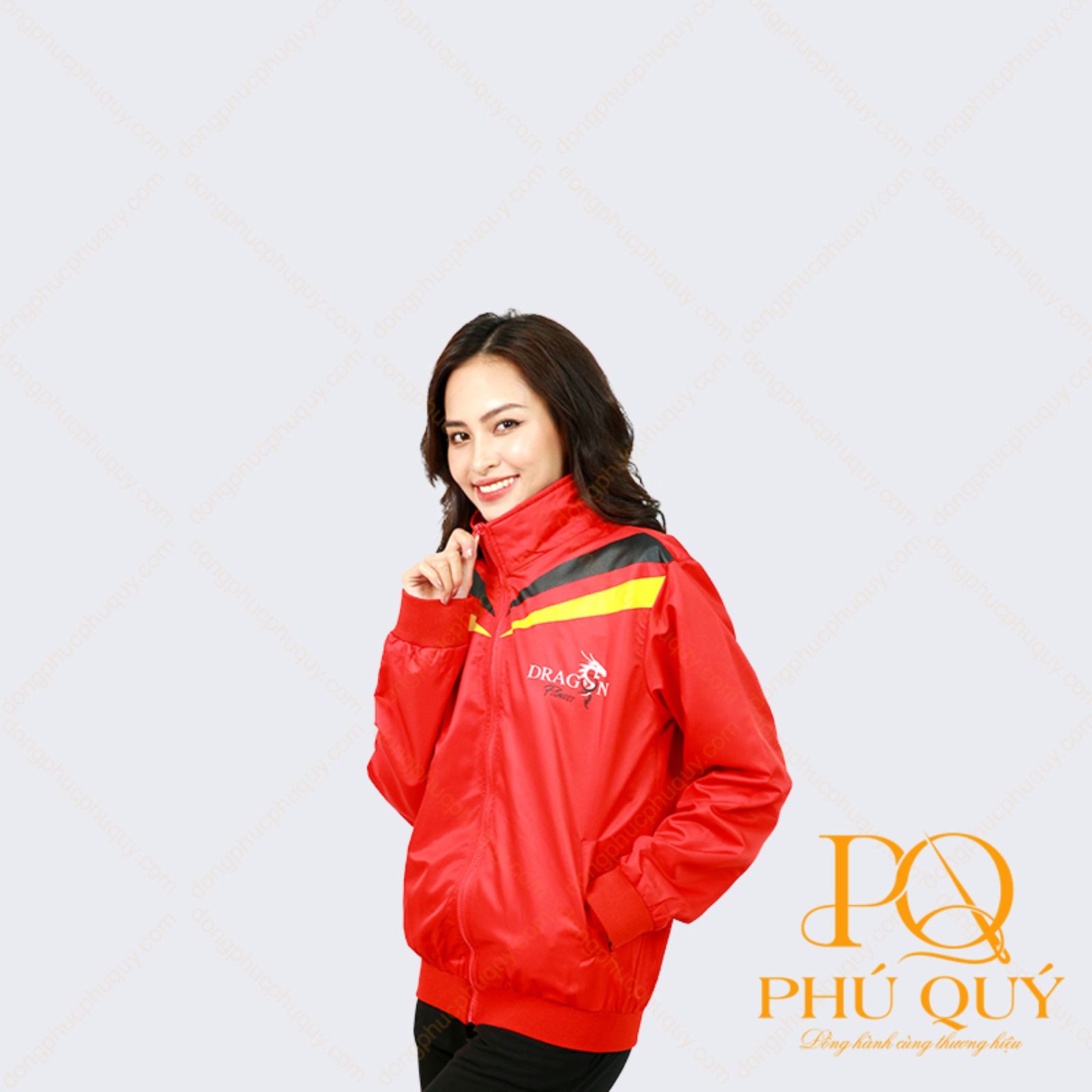 mẫu khoác đồng phục màu đỏ