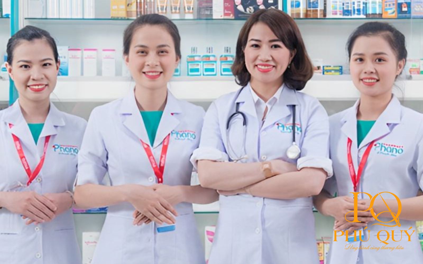 Áo Blouse dược sĩ của Central Pharmacy