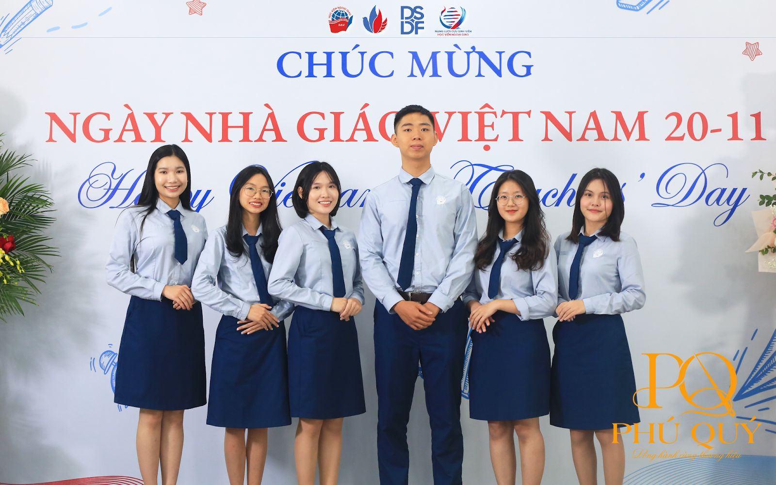 Mẫu đồng phục sinh viên Học viện Ngoại giao thanh lịch