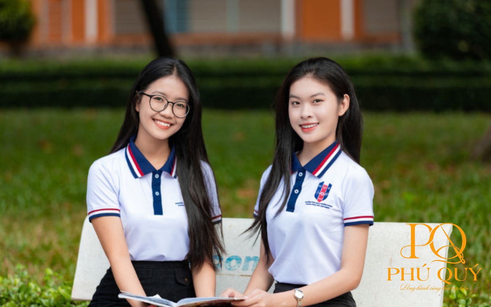 Mẫu đồng phục cho trường Đại học Ngân hàng