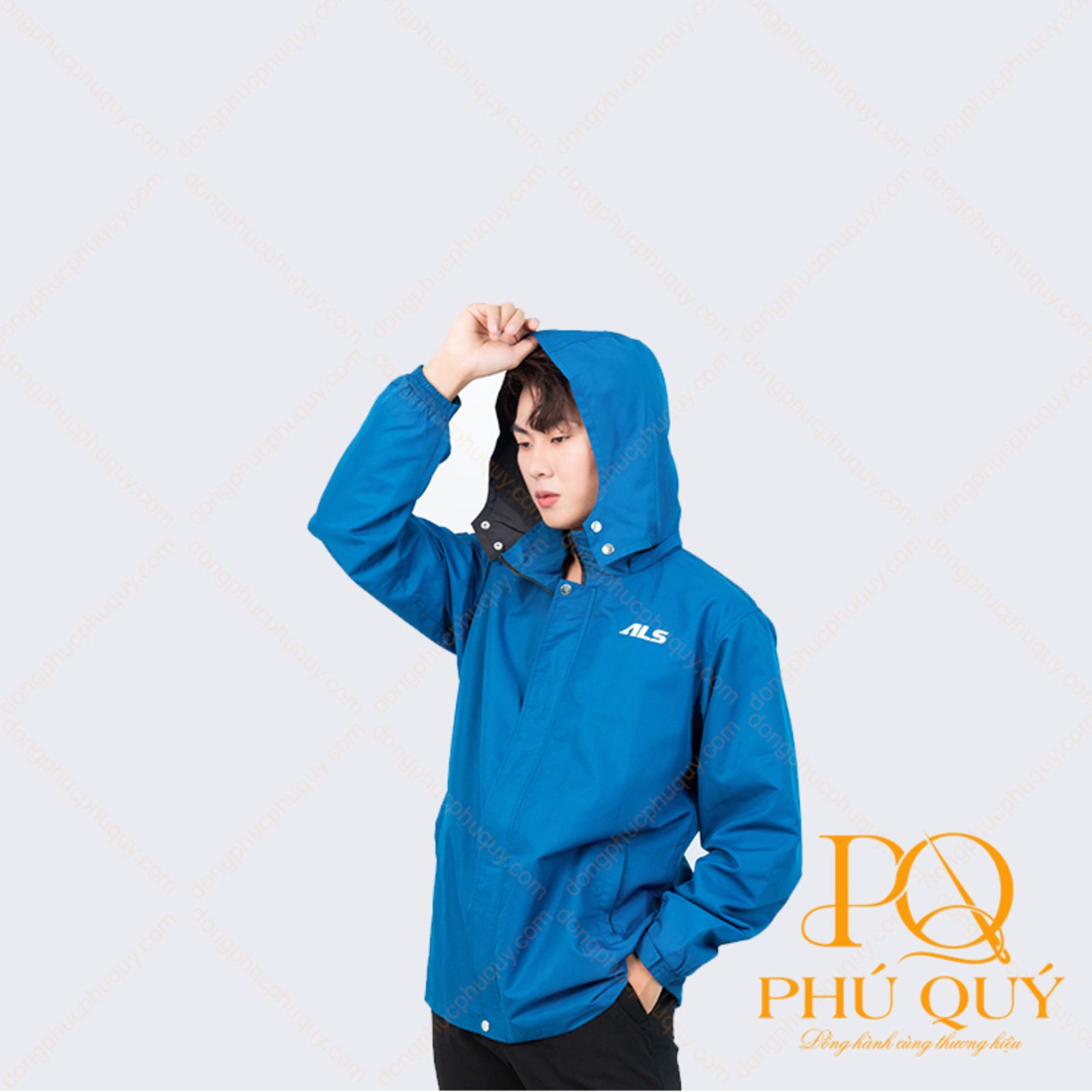 áo khoác công ty màu xanh dương