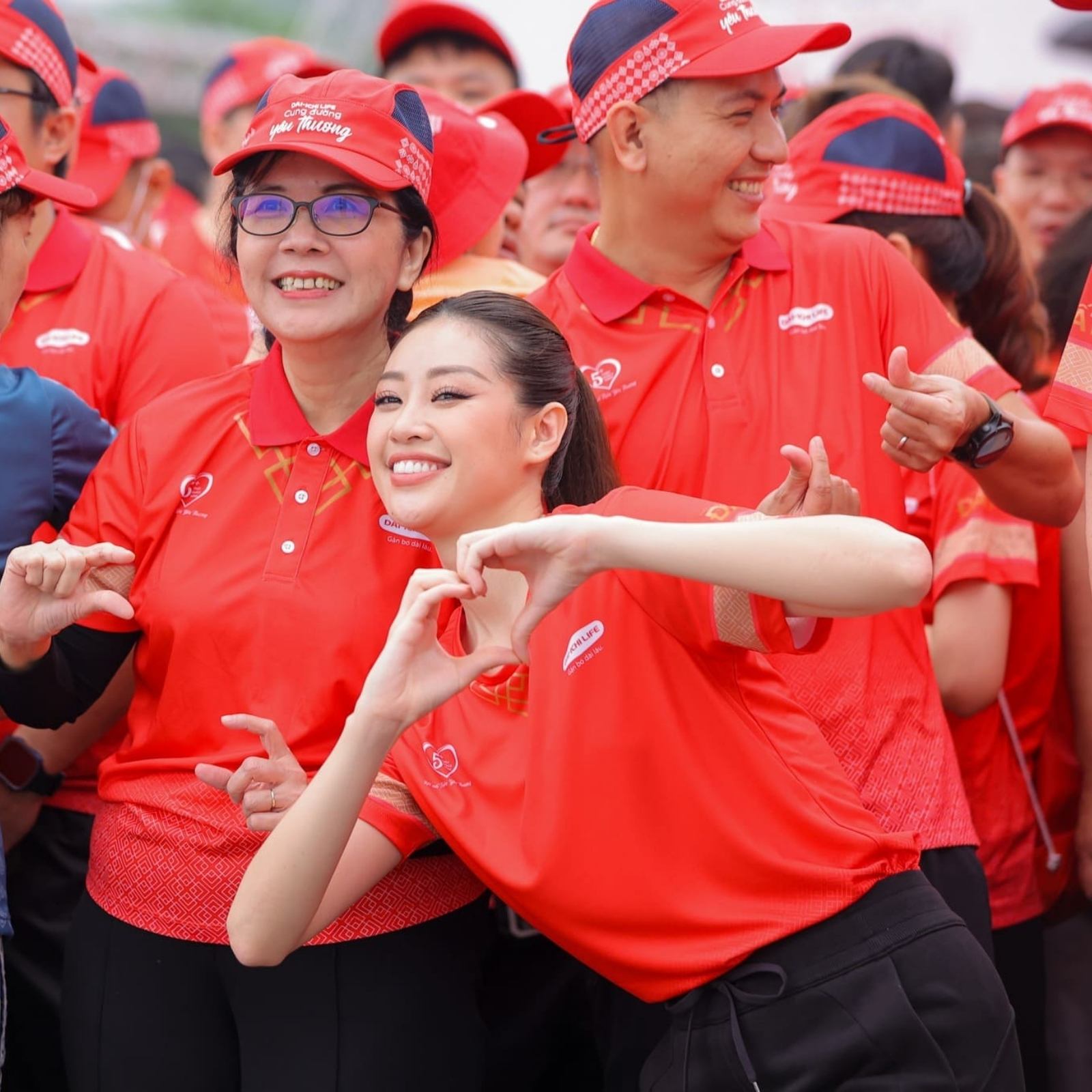 Đồng phục công ty bảo hiểm Dai-ichi Đồng phục công ty bảo hiểm Dai-ichi