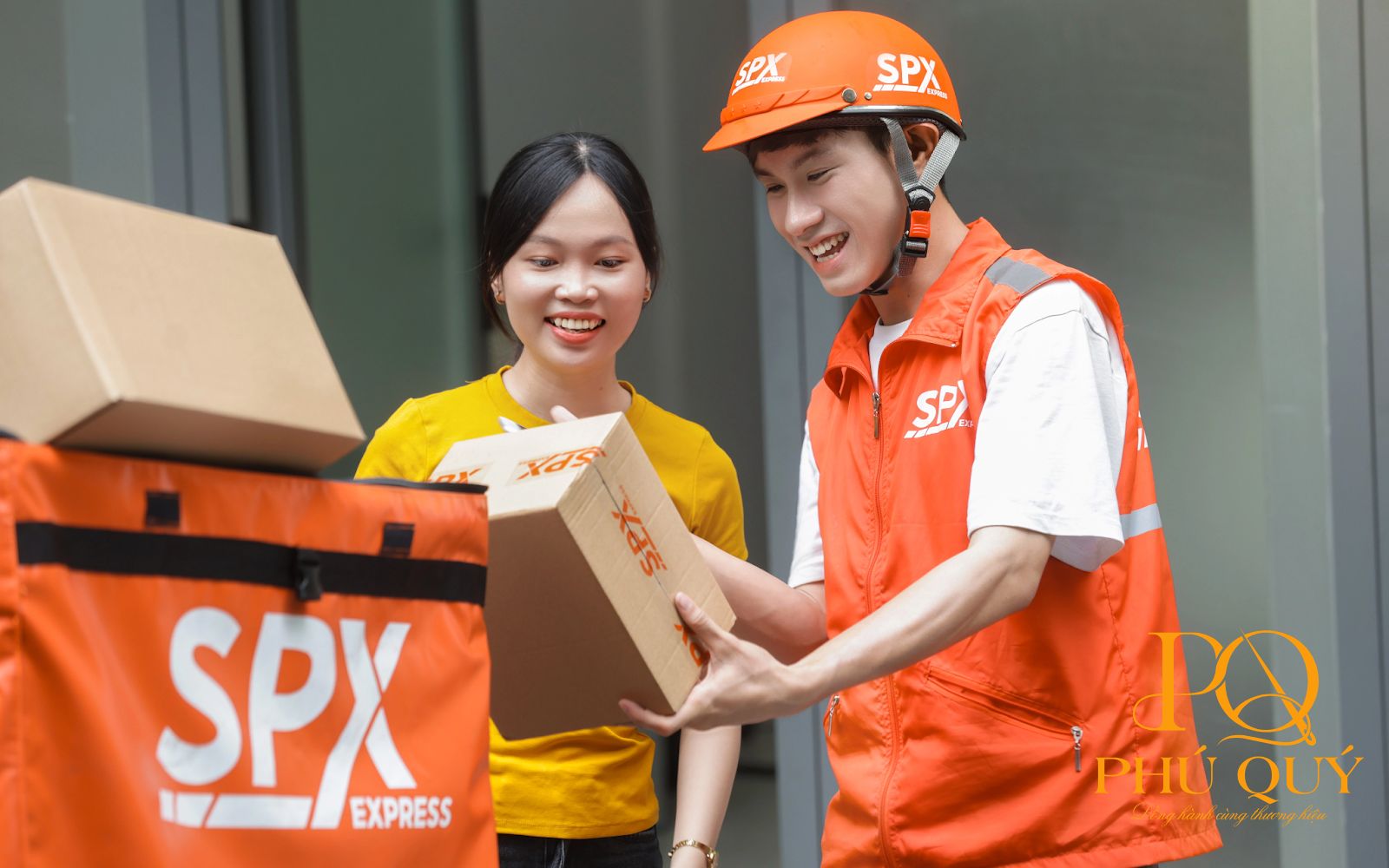 Áo gile bảo hộ cho nhân viên giao hàng Shopee