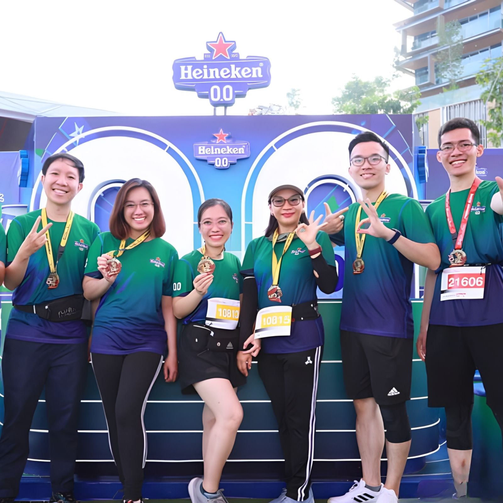 Mẫu đồng phục Heineken cho sự kiện Mẫu đồng phục Heineken cho sự kiện