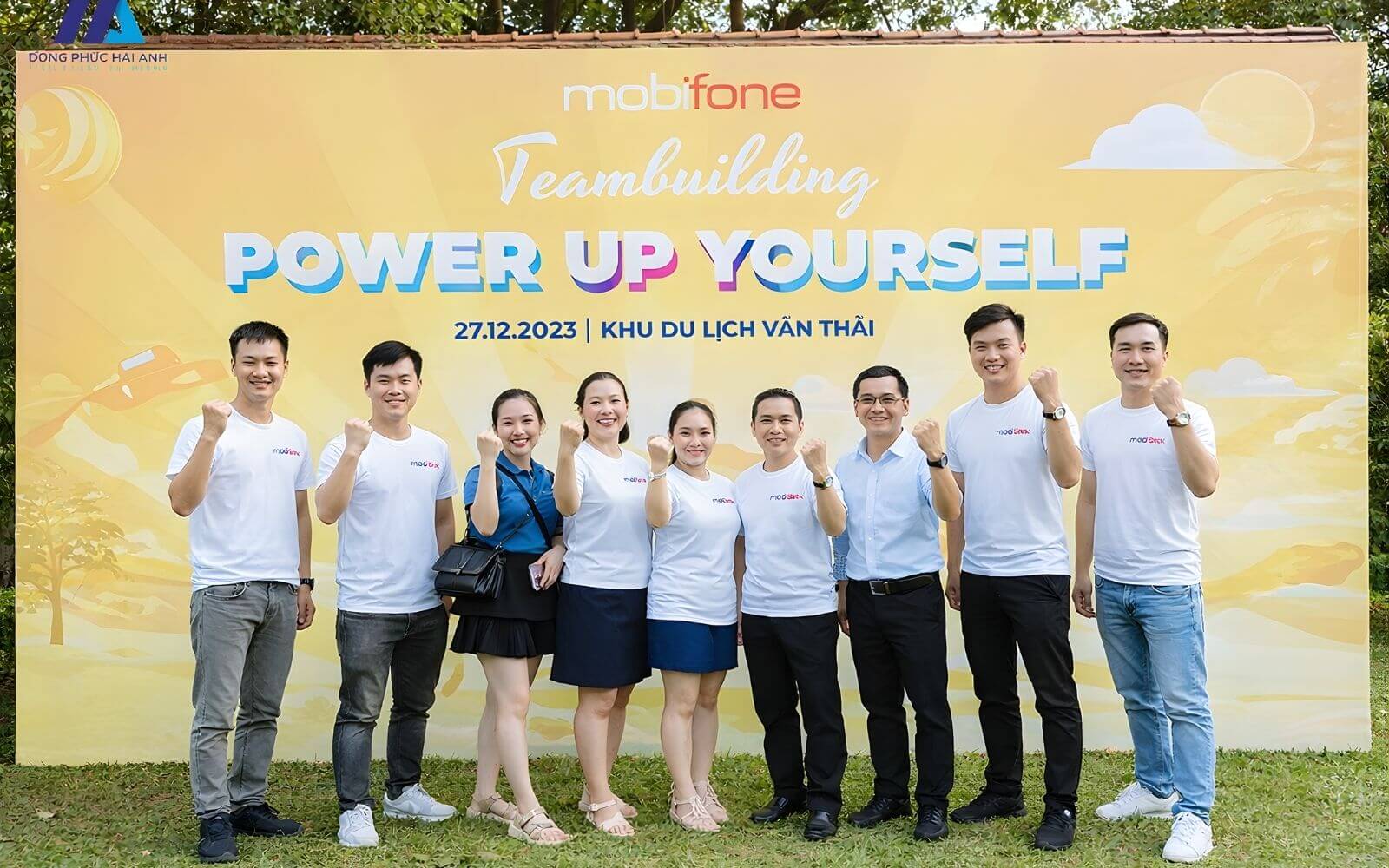 Áo cổ tròn đồng phục MobiFone