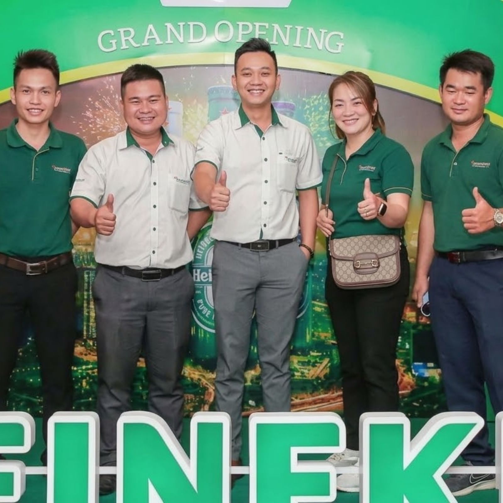 Đặc điểm đồng phục Heineken Đặc điểm đồng phục Heineken