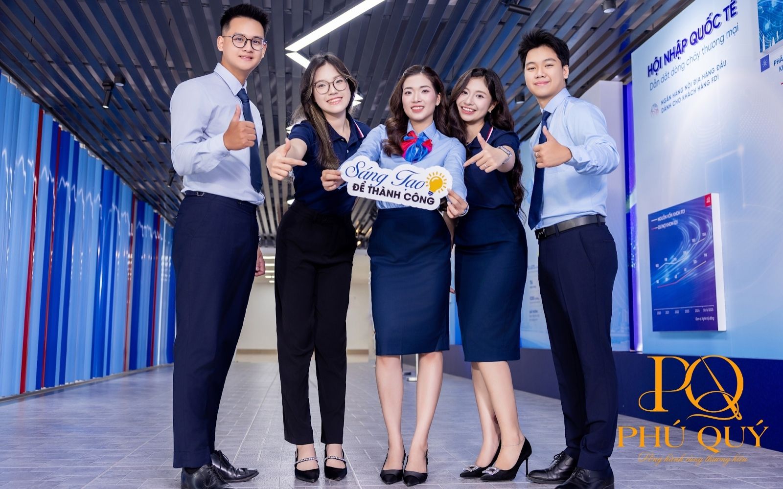 Áo sơ mi tay dài kèm phụ kiện