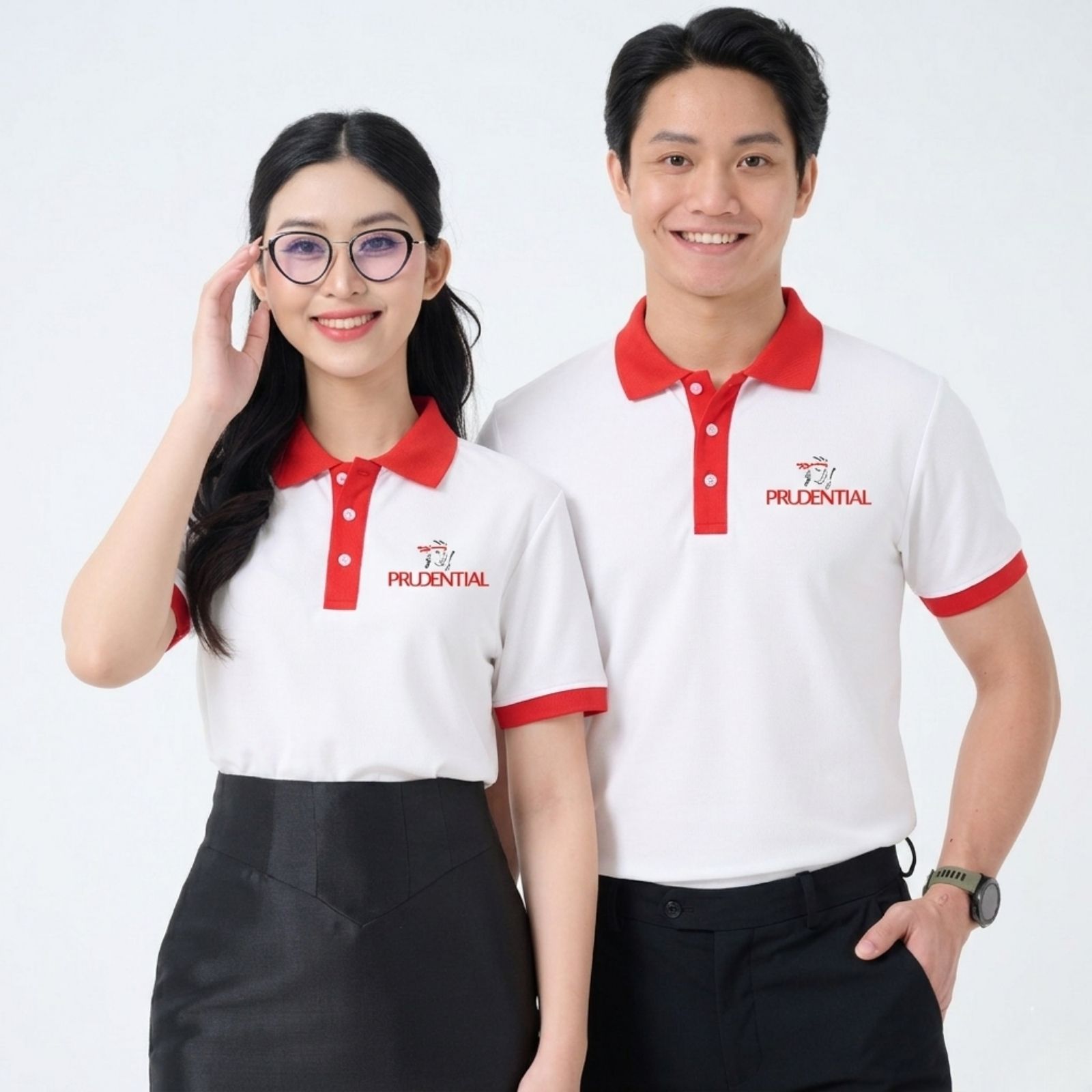 Áo thun dáng polo màu trắng