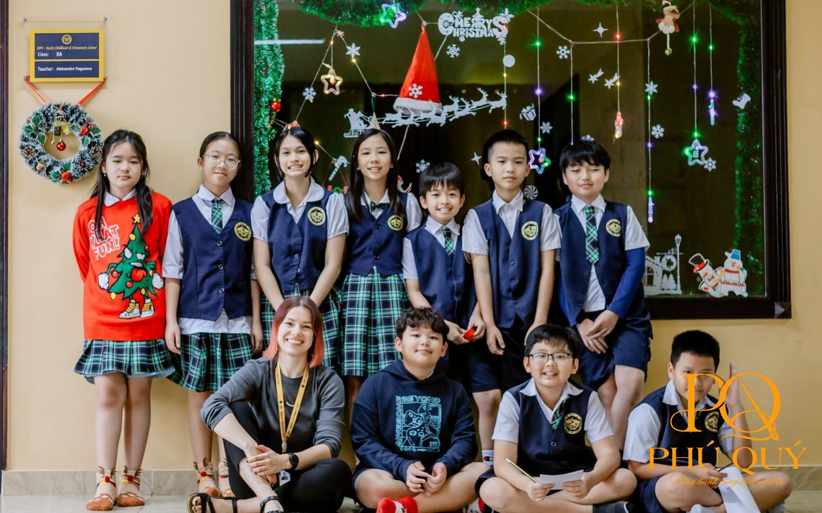 mẫu đồng phục học sinh APU