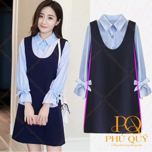 Váy yếm bầu xanh đen phối sơ mi xanh nhạt tay bồng