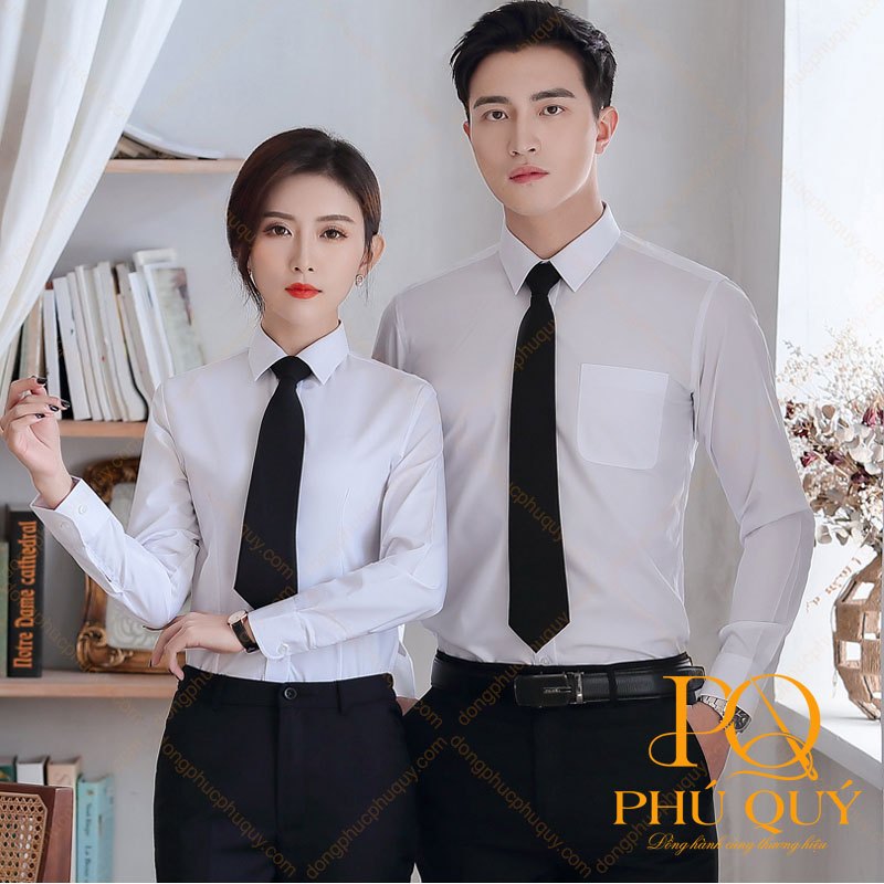 Nam nữ nhân viên văn phòng mặc sơ mi trắng thắt cà vạt đen